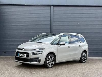 Cinzento Usado 2019 Citroën Spacetourer Monovolume | € 17.500 (Preço justo)