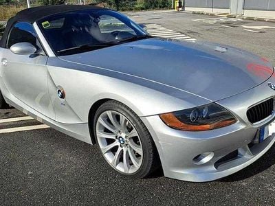 Usado BMW Z4 150 HP (110 kW) 2005 Cinzento Coupé