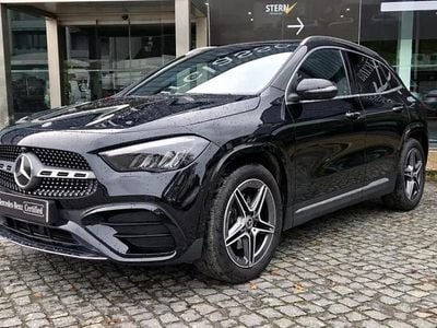 Usado Mercedes GLA200 Advanced Plus 163 HP (119 kW) 2025 Preto cosmos SUV