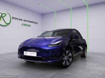Azul Usado 2023 Tesla Model Y RWD SUV | € 35.499 (Preço justo)
