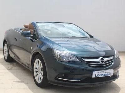 Usado Opel Cascada S 140 HP (102 kW) 2017 Verde Cabrios