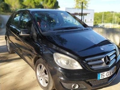 Mercedes B180