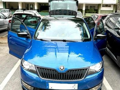 Azul Usado 2015 Skoda Rapid Carrinha | € 8.500