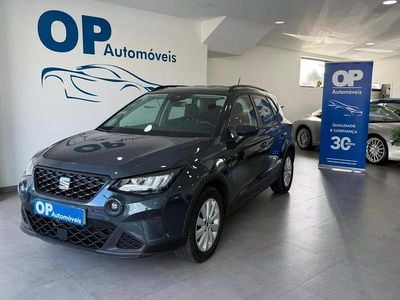 Cinza Usado 2023 Seat Arona Reference SUV | € 16.950 (Preço elevado)