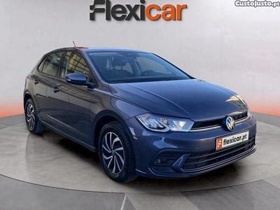 Usado VW Polo Life 95 HP (69 kW) 2022 Cinza Citadino