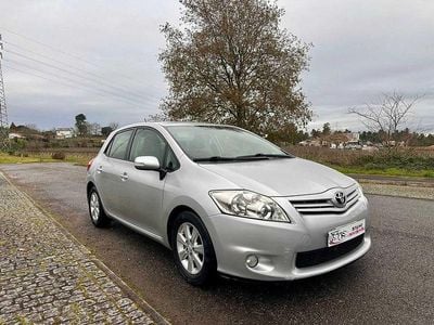 Usado 2010 Toyota Auris Sedan | € 7.500 (Caro)