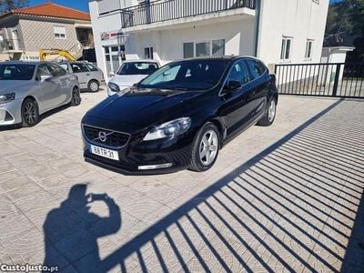 Preto Usado 2015 Volvo V40 Momentum | € 8.400 (Super Preço)