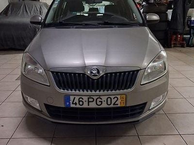 Usado 2014 Skoda Fabia Sedan | € 5.950 (Preço elevado)