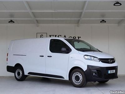 Usado Opel Vivaro 145 HP (106 kW) 2023 Branco Monovolume