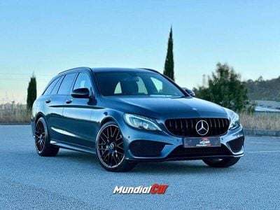 Cinza Usado 2016 Mercedes C220 AMG line Sedan | € 29.500