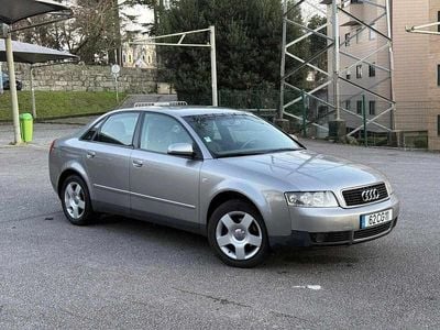 Cinzento Usado 2001 Audi A4 | € 3.350 (Super Preço)