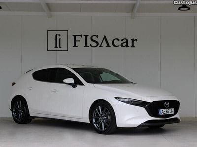 Branco Usado 2021 Mazda 3 Evolve Citadino | € 22.400