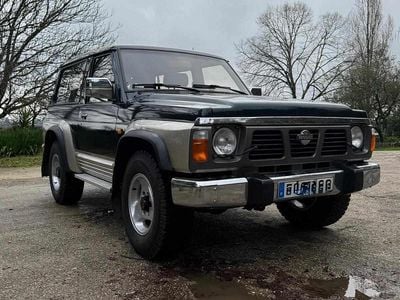 Usado Nissan Patrol 115 HP (84 kW) 1994 Verde SUV