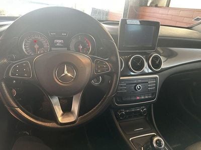 Mercedes CLA180