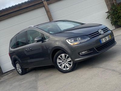 Usado VW Sharan 140 HP (102 kW) 2014 Cinza Monovolume