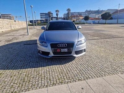 Cinzento Usado 2009 Audi A4 | € 11.250