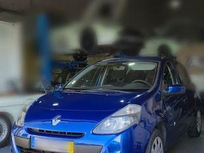 Usado 2010 Renault Clio III Sedan | € 5.000 (Preço justo)