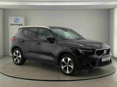 Usado Volvo XC40 Core 163 HP (119 kW) 2025 Preto SUV