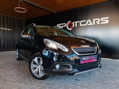 Usado Peugeot 2008 68 HP (50 kW) 2015 Preto SUV