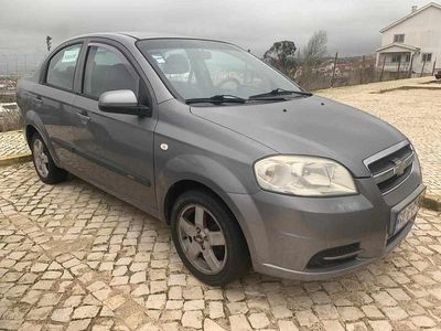 Usado Chevrolet Aveo 72 HP (52 kW) 2008 Cinzento Sedan