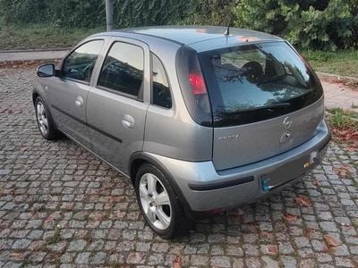 Usado Opel Corsa 80 HP (58 kW) 2005 Cinzento Citadino