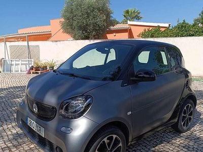 Usado Smart ForTwo Coupé 90 HP (66 kW) 2015 Cinzento Coupé