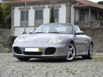 Cinza Usado 2004 Porsche 911 Carrera 4S Coupé | € 66.500