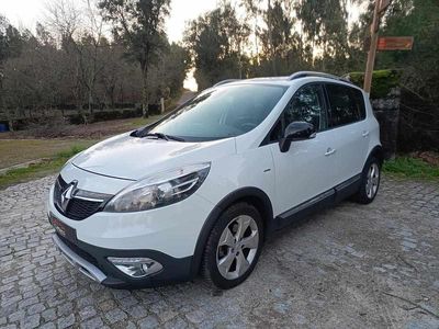 Usado Renault Scénic III 110 HP (80 kW) 2013 Branco