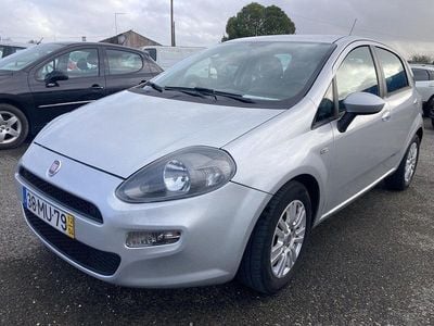 Usado Fiat Grande Punto Emotion 90 HP (66 kW) 2012 Cinza Citadino