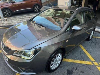 Cinza Usado 2017 Seat Ibiza ST Reference Carrinha | € 9.500