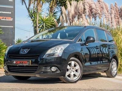 Usado Peugeot 5008 Style 115 HP (84 kW) 2013 Preto Monovolume