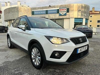 Branco Usado 2021 Seat Arona Style SUV | € 14.250 (Bom preço)
