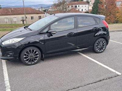 Usado 2017 Ford Fiesta ST-Line Sedan | € 9.250 (Super Preço)