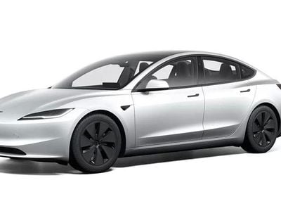 Branco Novo 2025 Tesla Model 3 Sedan | € 39.900 (Preço elevado)
