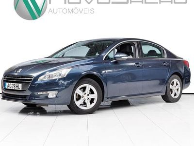 Usado Peugeot 508 Allure 115 HP (84 kW) 2014 Azul escuro Sedan