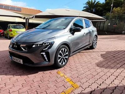 Cinzento Usado 2024 Mitsubishi Colt Invite | € 18.950 (Preço elevado)