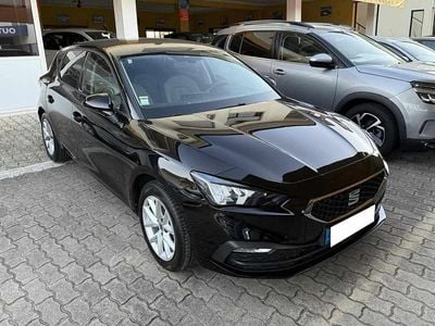 Usado Seat Leon Style 110 HP (80 kW) 2021 Preto