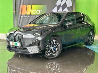 Usado BMW iX 239 kW (326 HP) 2022 Cinza SUV