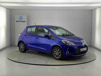 Azul Usado 2017 Toyota Yaris Active Citadino | € 14.990 (Preço elevado)