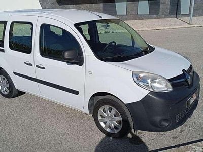 Branco Usado 2016 Renault Kangoo Sedan | € 9.950 (Preço justo)