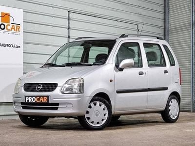 Cinzento Usado 2002 Opel Agila | € 1.950