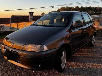 Usado 1995 Fiat Punto Sedan | € 1.199