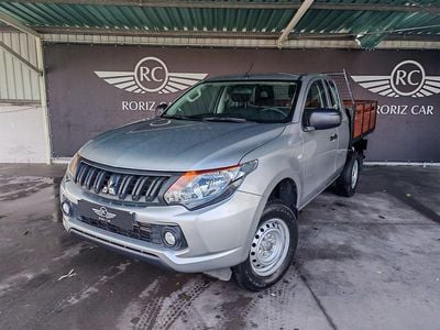 Usado Mitsubishi L Invite 154 HP (113 kW) 2017 Cinza SUV