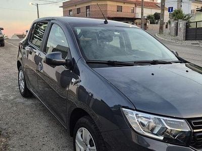 Usado 2019 Dacia Sandero Comfort Sedan | € 6.500