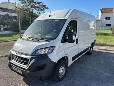 Branco Usado 2023 Peugeot Boxer Premium Van | € 24.969 (Preço elevado)