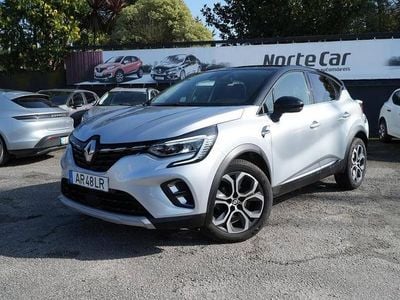 Usado Renault Captur Intens 90 HP (66 kW) 2022 Cinza SUV