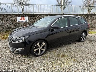 Usado Peugeot 308 SW Allure 120 HP (88 kW) 2017 Preto Carrinha