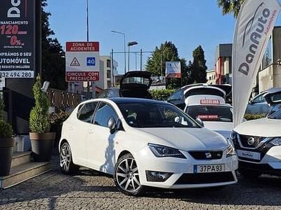 Usado Seat Ibiza FR 141 HP (103 kW) 2014 Branco Coupé