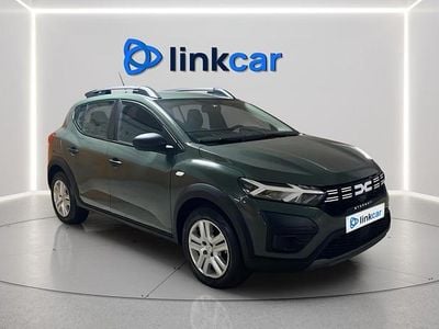 Cinzento Usado 2024 Dacia Sandero | € 16.500 (Preço justo)