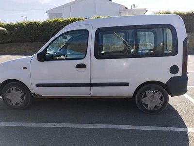 Usado 1999 Renault Kangoo Sedan | € 1.800